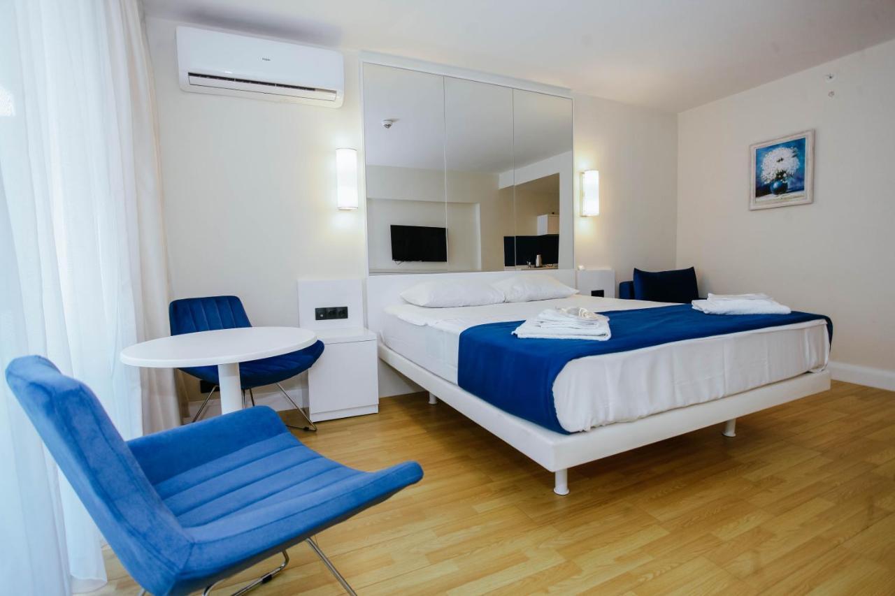 Deluxe Orbi City Beach Side&Sea View Aparthotel Batumi Exterior foto
